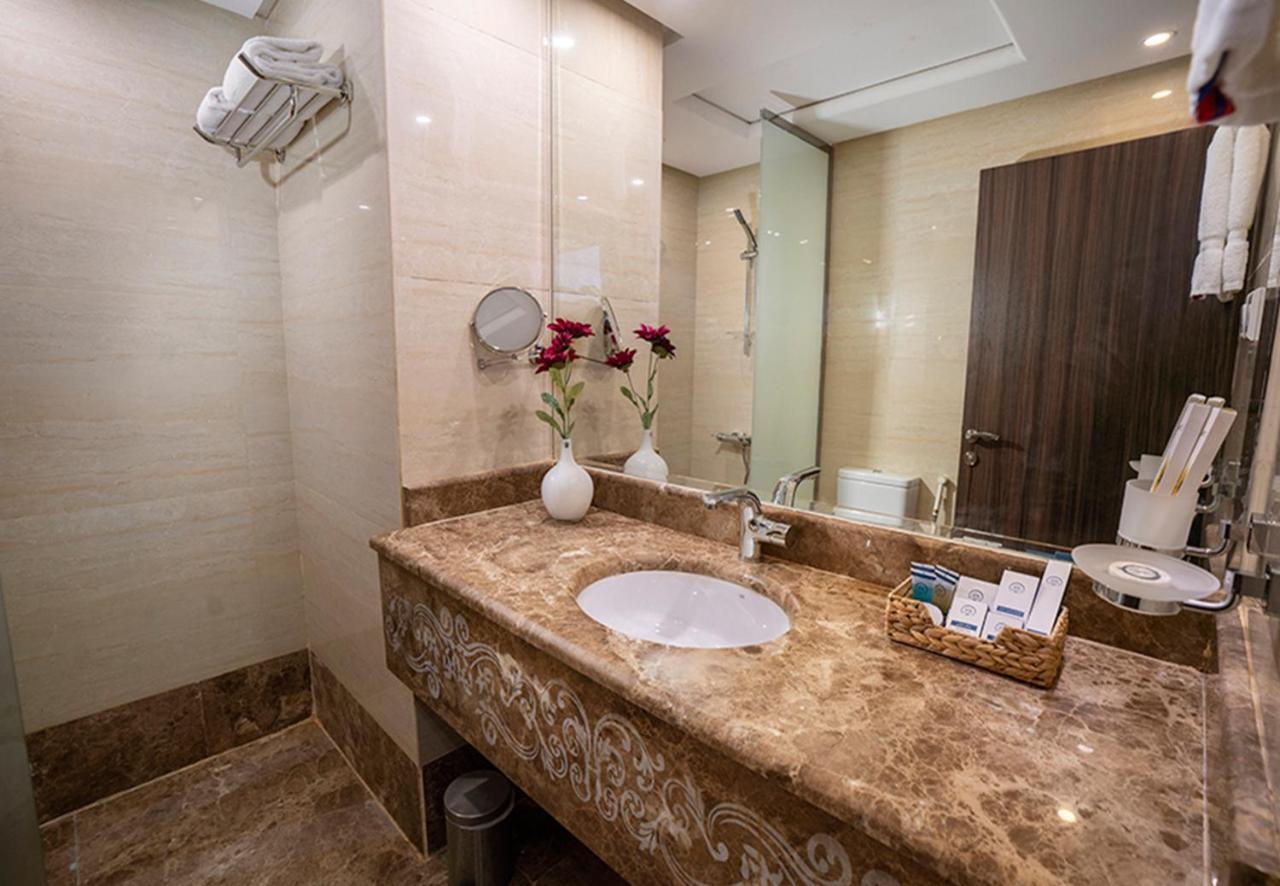 Aquila Aldiafah Hotel Jeddah Exterior photo